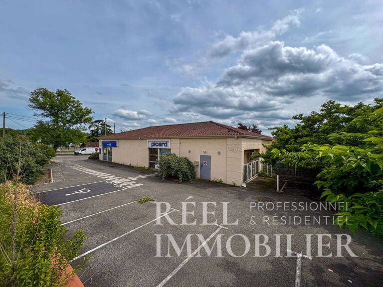 Local commercial de 300 m² /Emplacement stratégique avec forte visibilité à Auch — photo 1