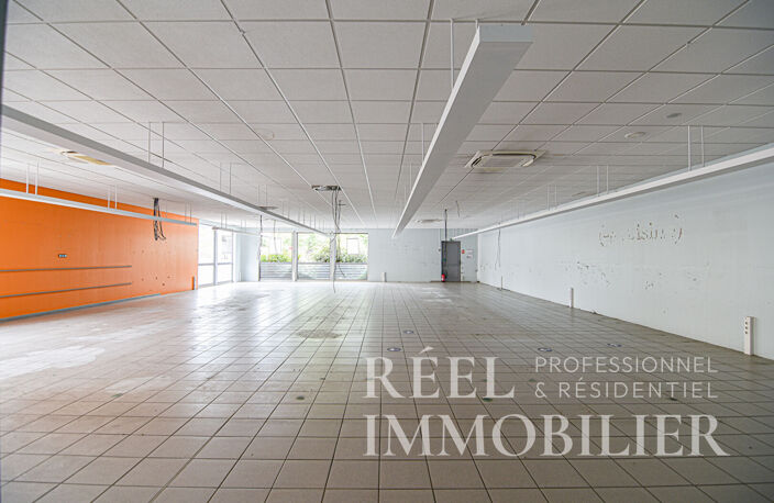 Local commercial de 300 m² /Emplacement stratégique avec forte visibilité à Auch — photo 5