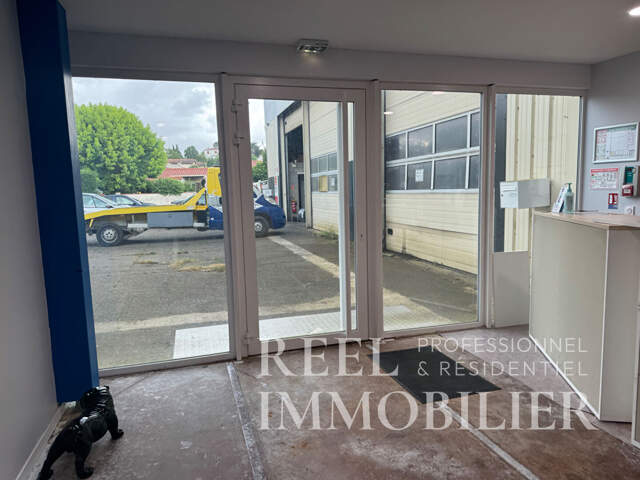 Local commercial Auch 570 m2 — photo du bien