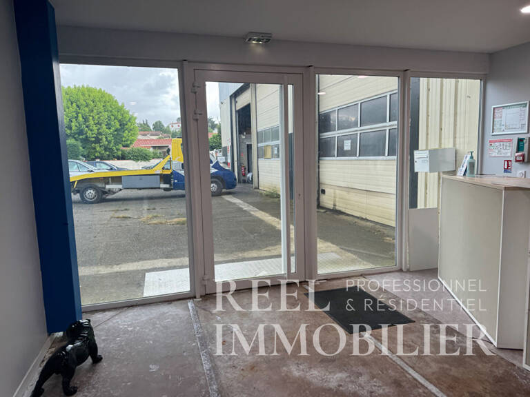 Local commercial Auch 570 m2 — photo 1