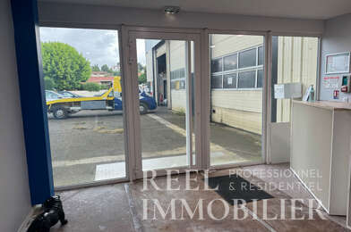 Local industriel  375000 €