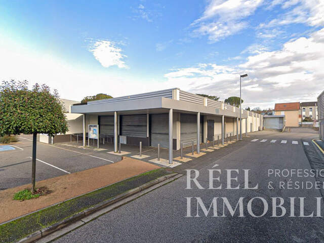 Local commercial Auch 205,95 m2 — photo du bien