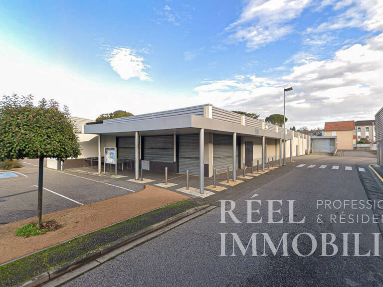Local commercial Auch 205,95 m2 — photo 1