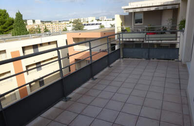 Quartier des 7 Collines, P2 loué de 42 m2 environ au dernier — photo du bien