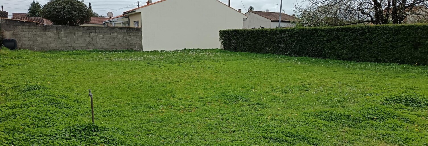 Terrain  645 m² à vendre à Cognac (16100)