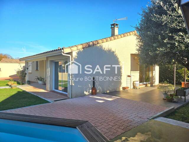 Maison de plain pied double garage et piscine — photo du bien