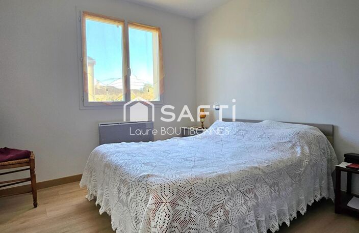 Maison de plain pied double garage et piscine — photo 5