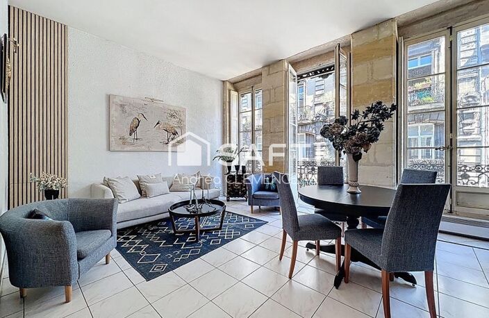 À VENDRE - Appartement T3 avec cours privative couverte — photo 2