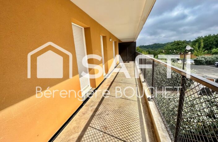 Appartement t3 avec parking et terrasse — photo 4