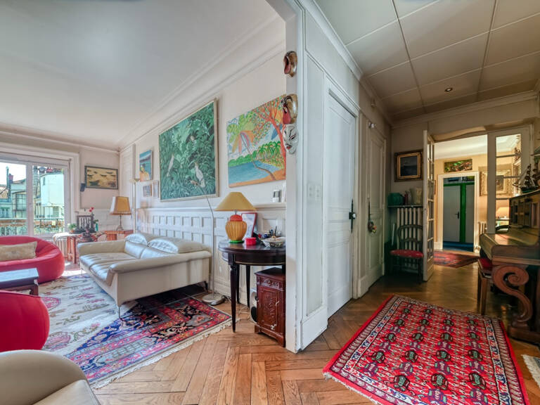 Dernier étage pour cet appartement familial avec un balcon — photo 1
