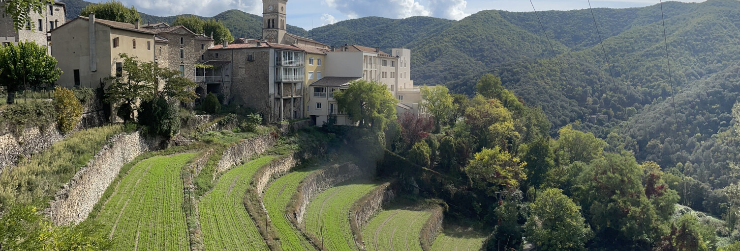 Immeuble  2300 m² à vendre à Nîmes (30000)