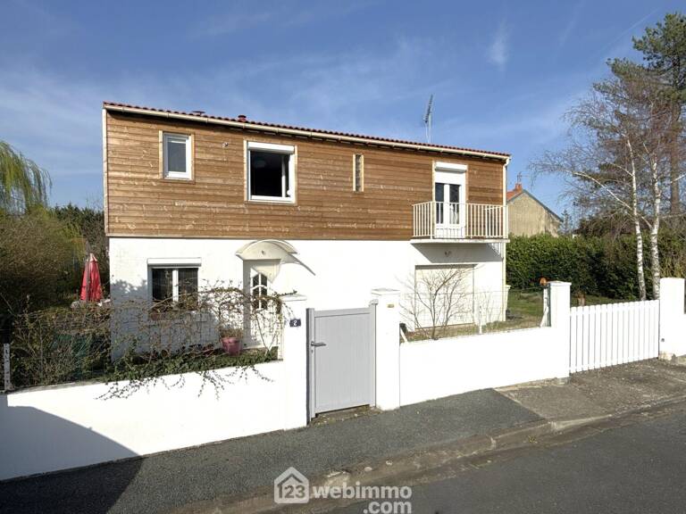 Maison - 134m² - Poitiers — photo 1