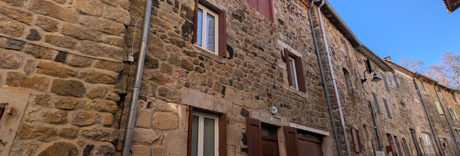 Maison 3 Pièces 72 m² à vendre à Pradelles (43420)