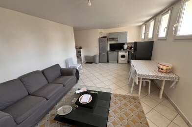 Appartement 2 pièces 725 €