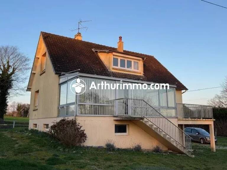 MAGNY LE DESERT, maison de 117m² avec sous sol et dépendance — photo 1