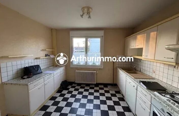 MAGNY LE DESERT, maison de 117m² avec sous sol et dépendance — photo 5