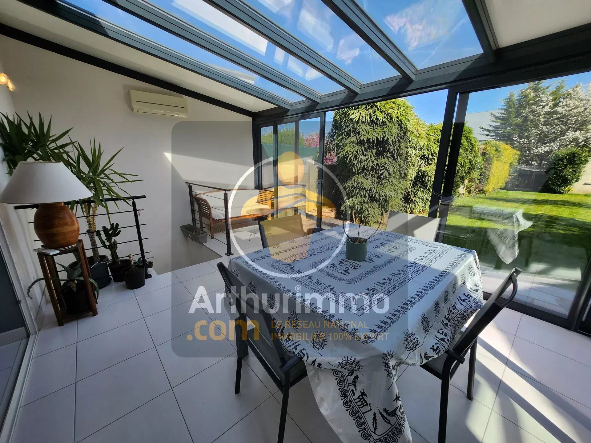 Maison 7 pièces 122 m² · à Ormesson-sur-Marne · 122 m² · 450 000 €