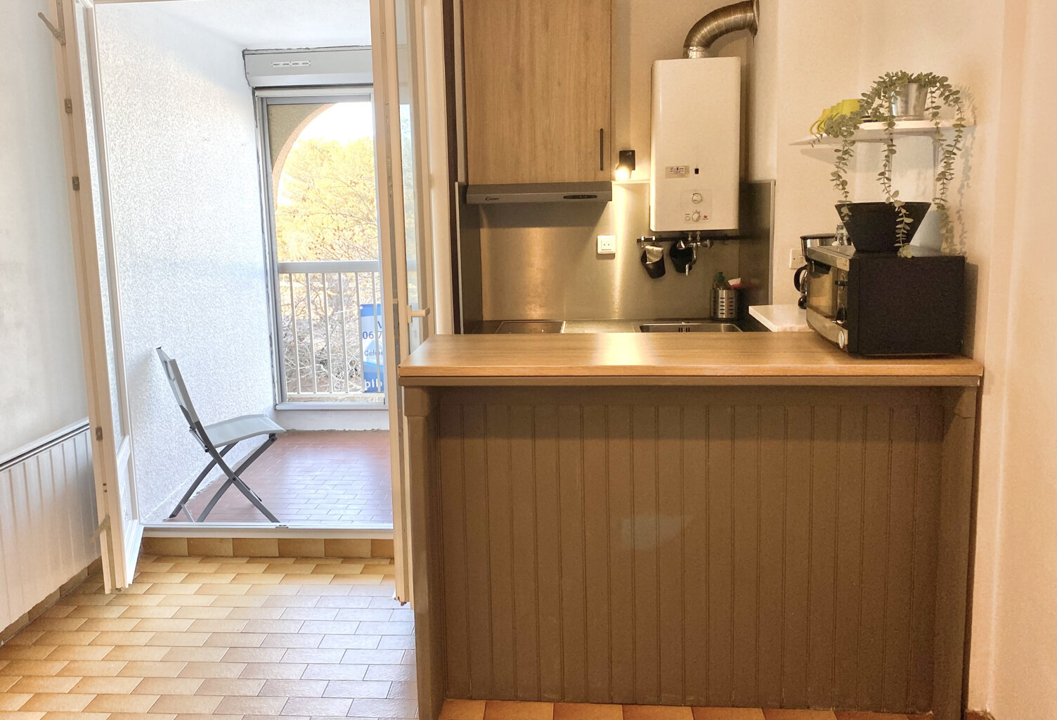 CARNON PLAGE : Studio cabine avec parking privé! — photo 1