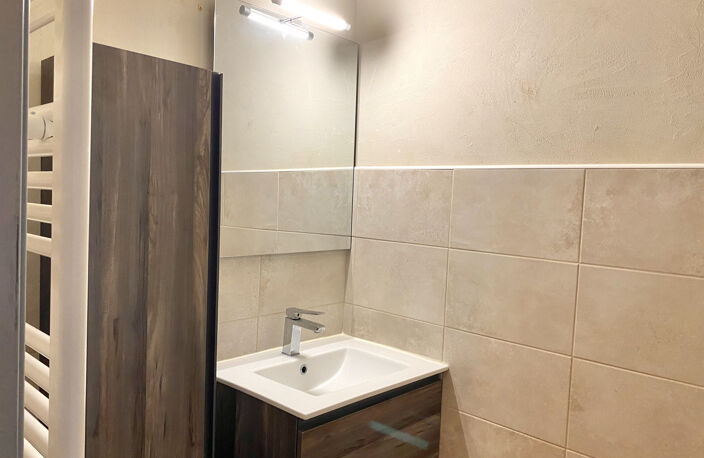 CARNON PLAGE : Studio cabine avec parking privé! — photo 4