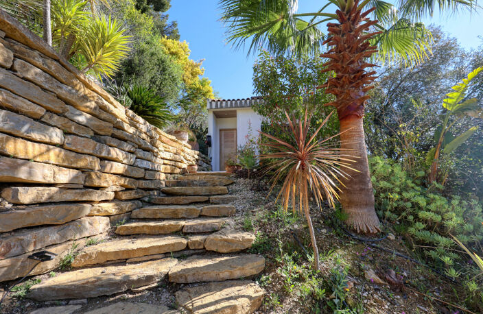 Magnifique Villa, piscine à débordement - La Valette du Var — photo 3