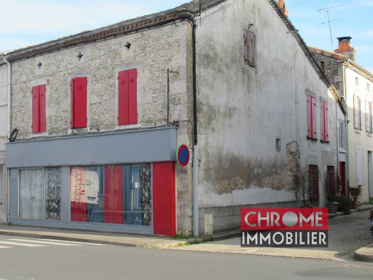 Immeuble 100 m&sup2; — photo 1
