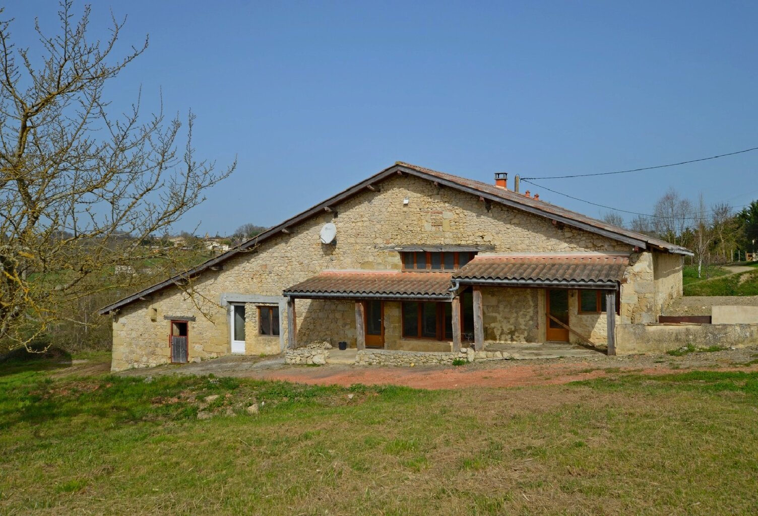 Maison de campagne avec terrain, position élevée avec vues — photo 1