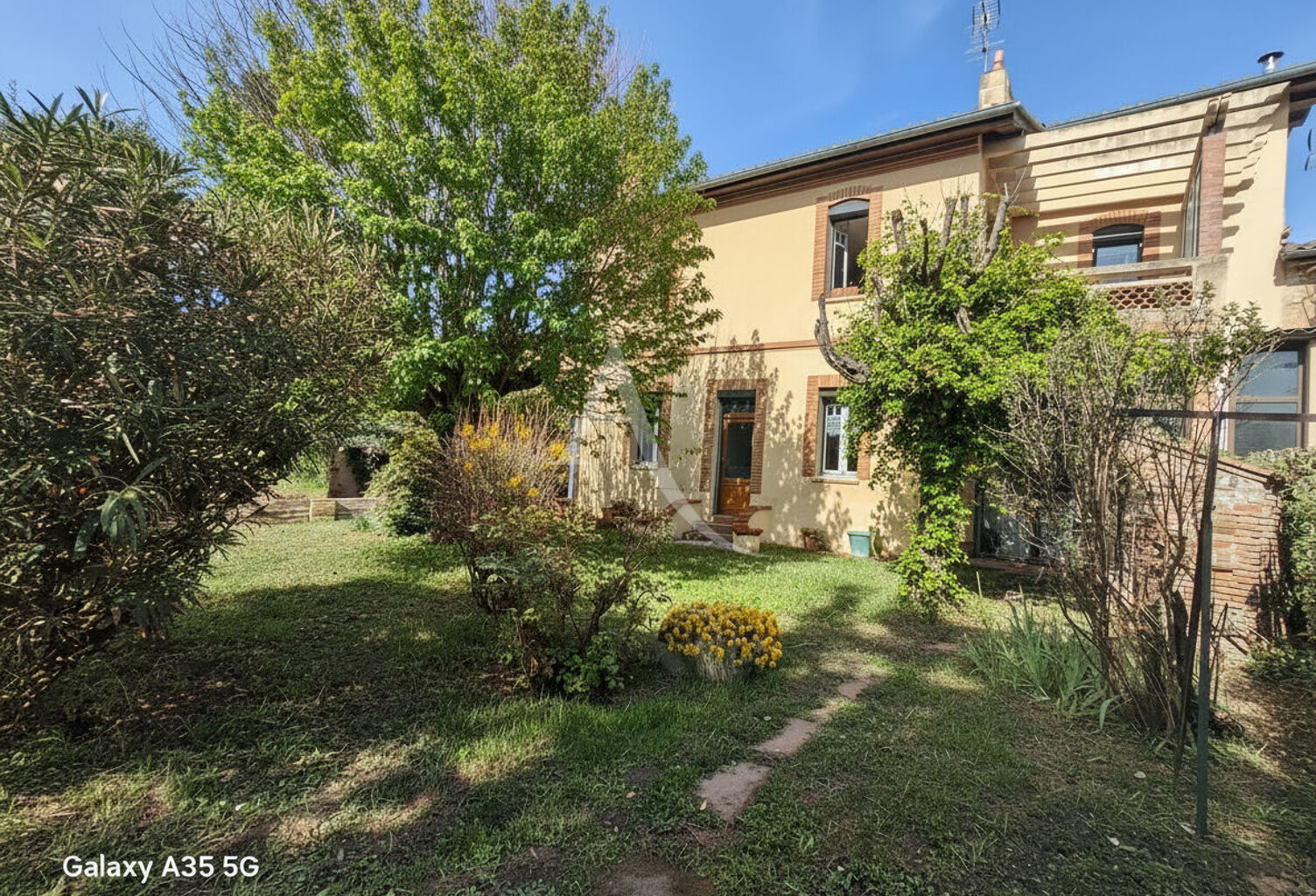 Maison L Isle Jourdain 7 pièce(s) — photo 1