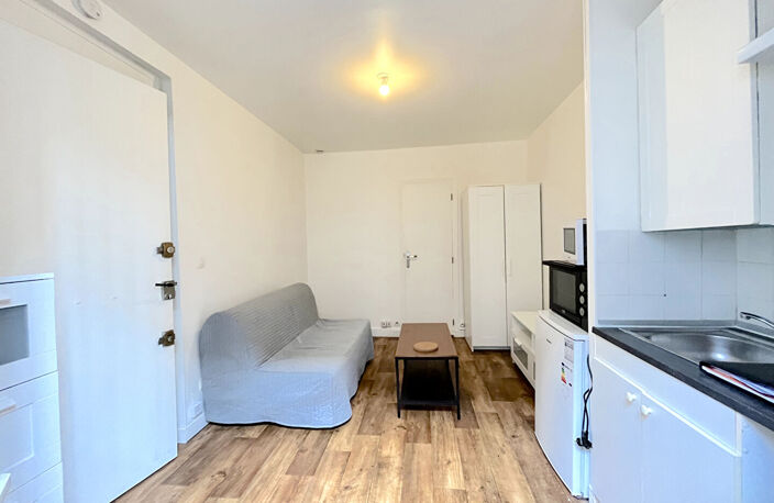 A VENDRE IMMEUBLE DE 4 APPARTEMENTS - BORDEAUX PLACE PAUL DOUMER — photo 2