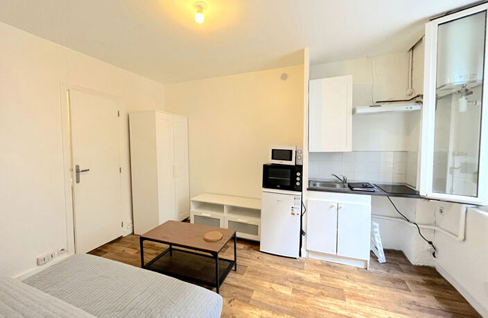 A VENDRE IMMEUBLE DE 4 APPARTEMENTS - BORDEAUX PLACE PAUL DOUMER — photo 3