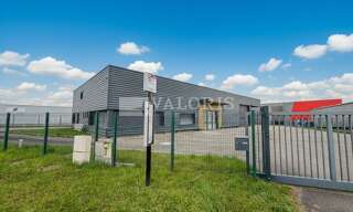 Commerce  550 m² à louer à Arnas (69400)