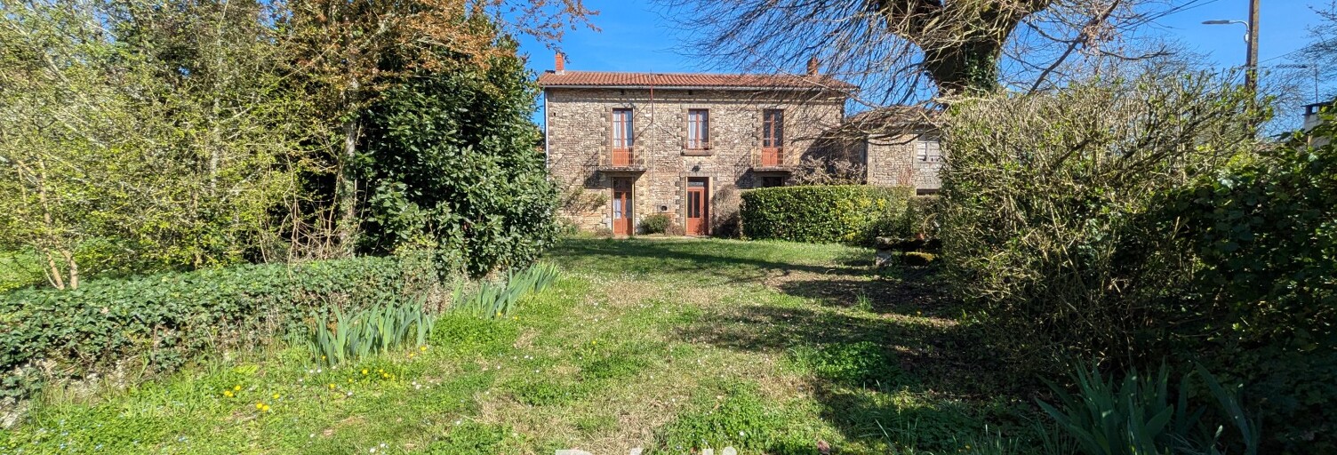 Maison 4 Pièces 146 m² à vendre à Les Adjots (16700)