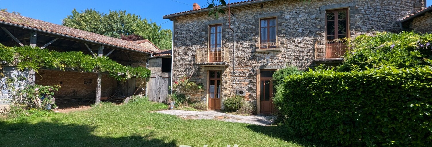 Maison 4 Pièces 146 m² à vendre à Les Adjots (16700)