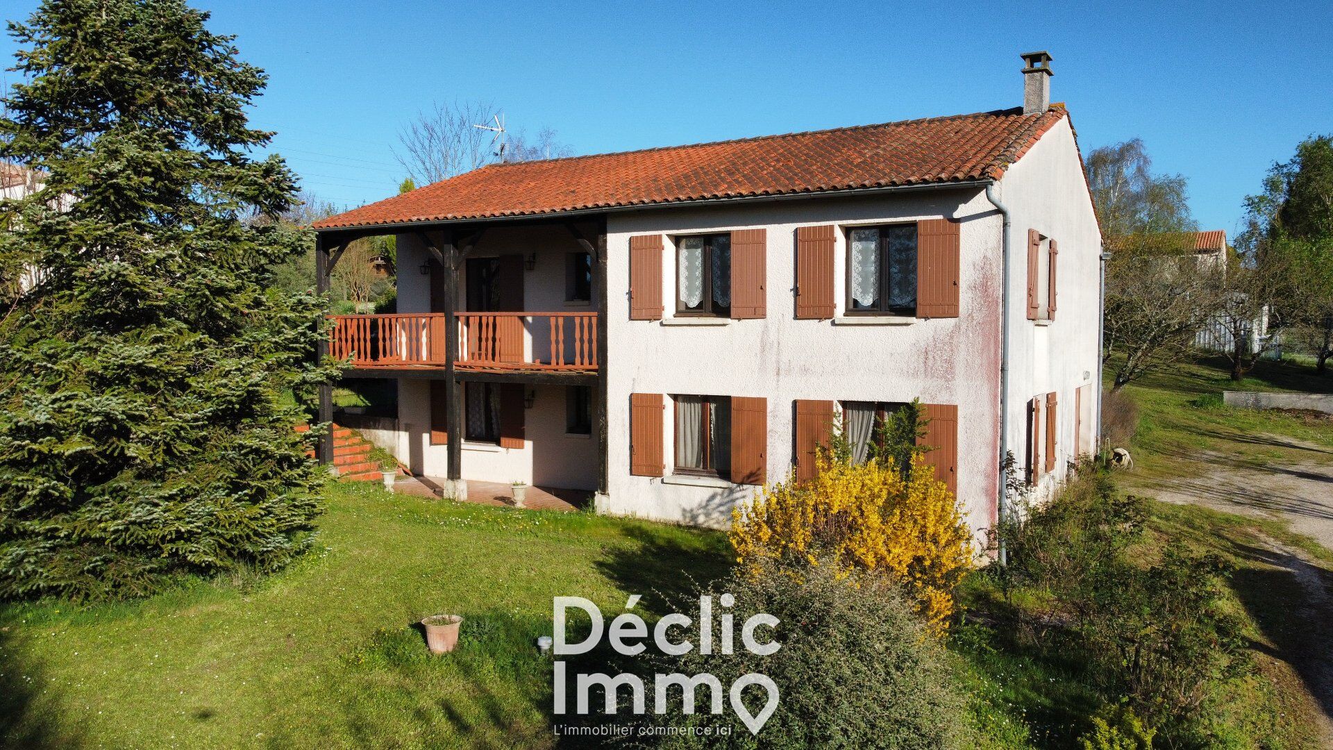 Villa / Maison  T5 à vendre Balzac 16430