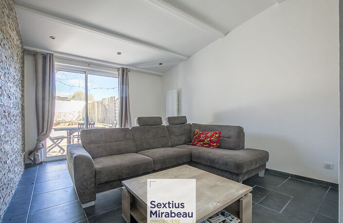 Charmante maison rénovée de 65 m2 avec Garage et jardinet — photo 2