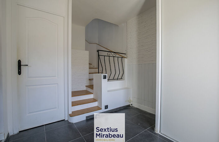Charmante maison rénovée de 65 m2 avec Garage et jardinet — photo 5