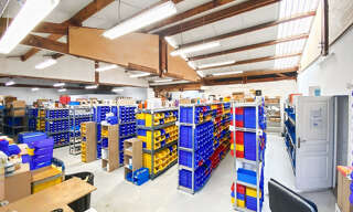 Commerce  445 m² à louer à Marseille 11 (13011)