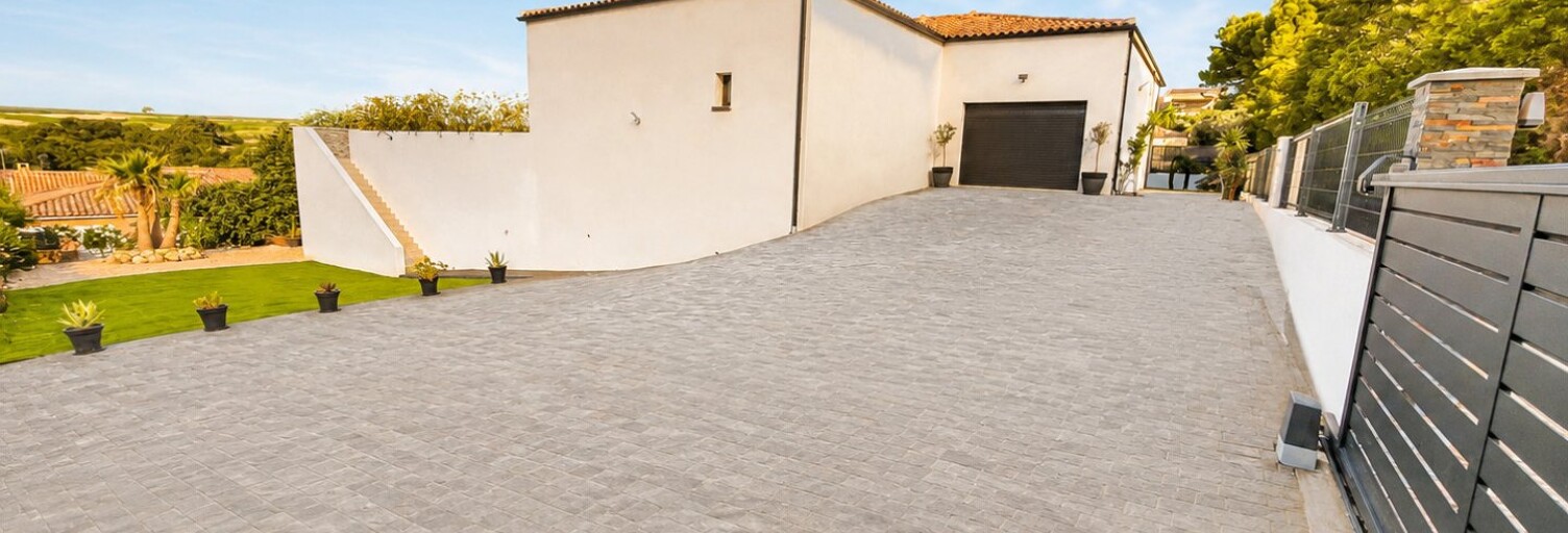 Maison 8 Pièces 293 m² à vendre à Magalas (34480)