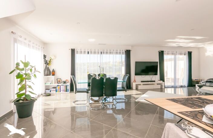 Villa de 4 pièces principales — photo 2