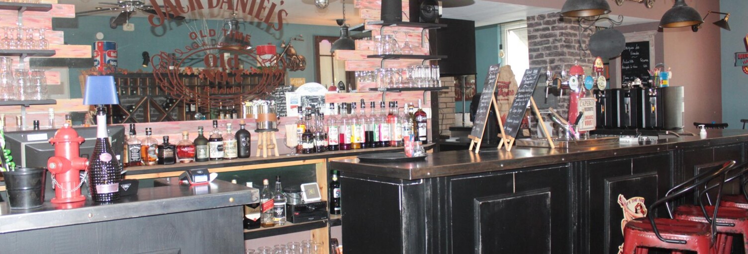 Commerce 14 Pièces 347 m² à vendre à Saint-Genis-de-Saintonge (17240)