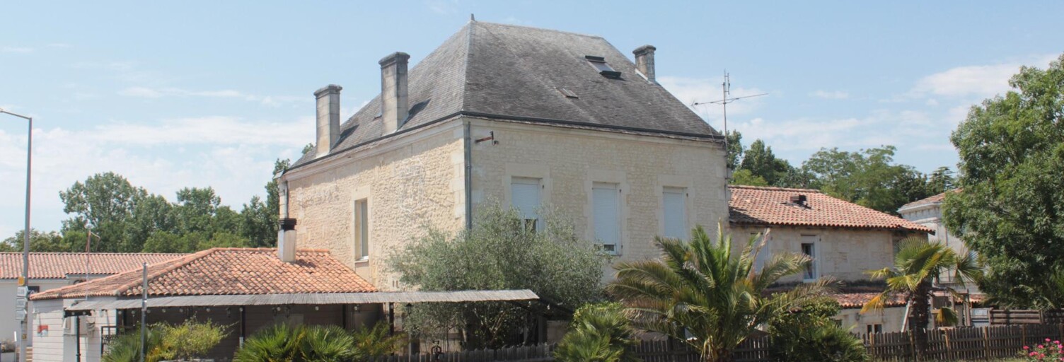 Commerce 14 Pièces 347 m² à vendre à Saint-Genis-de-Saintonge (17240)