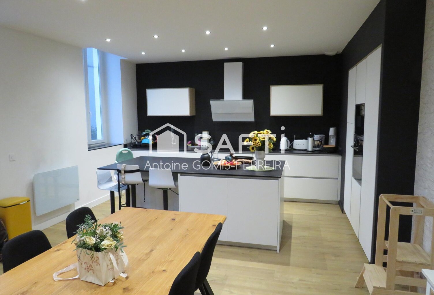 Grand appartement t4 de 155m2 refait à neuf — photo 1