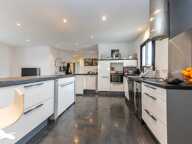 Contemporaine de 6 pièces principales — photo 2
