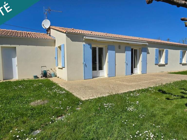 Plain-pied avec 4 chambres, garage et jardin au calme de Rioux — photo 1