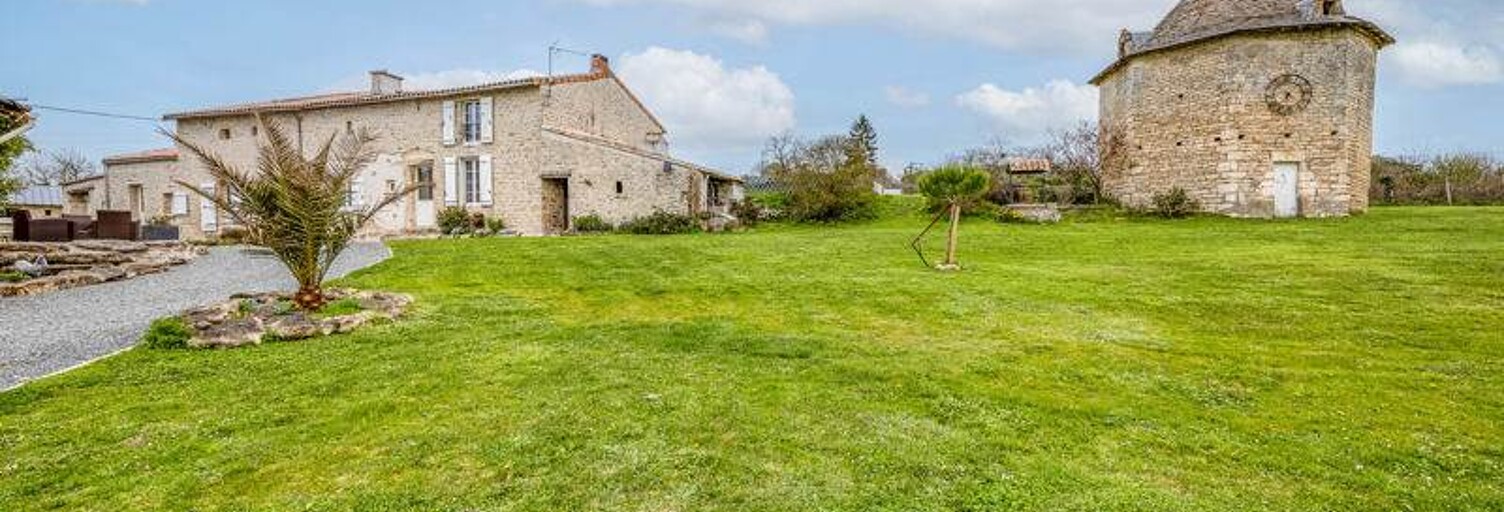 Maison 7 Pièces 241 m² à vendre à Luché-sur-Brioux (79170)