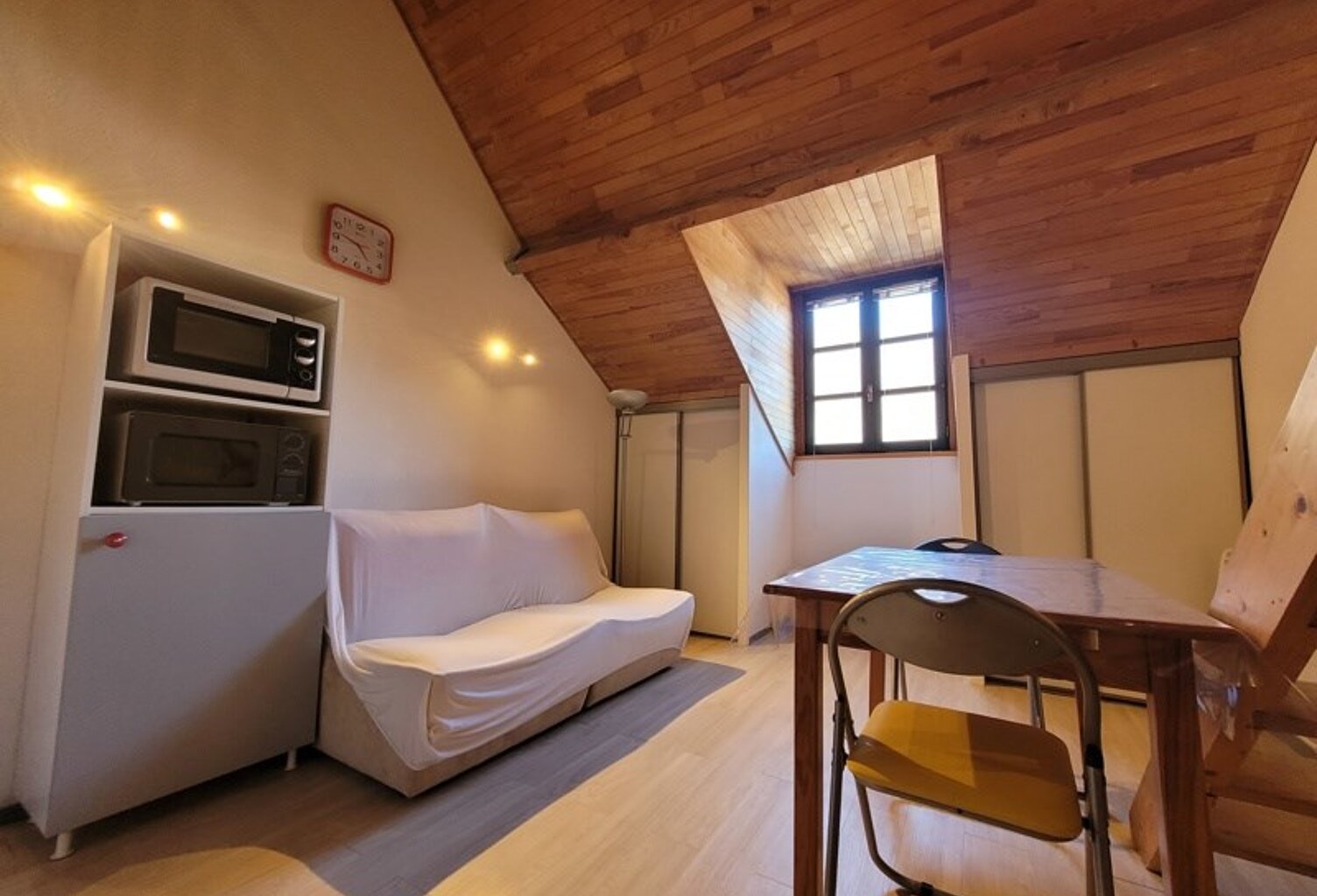 Duplex de 2 pièces principales — photo 1
