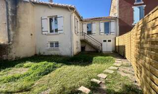 Maison 5 Pièces 72 m² à vendre à Saint-Bonnet-sur-Gironde (17150)