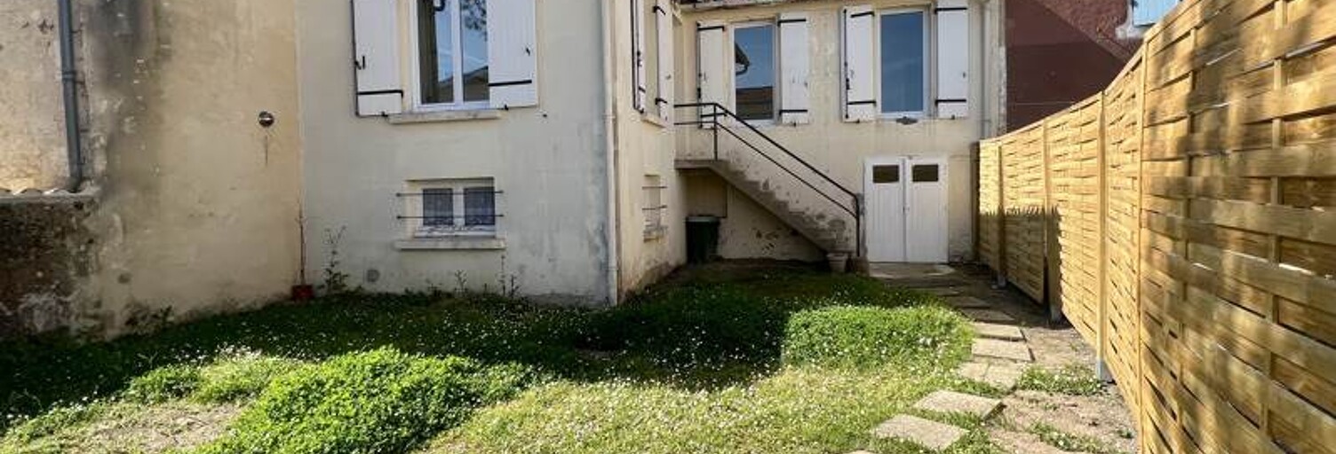 Maison 5 Pièces 72 m² à vendre à Saint-Bonnet-sur-Gironde (17150)