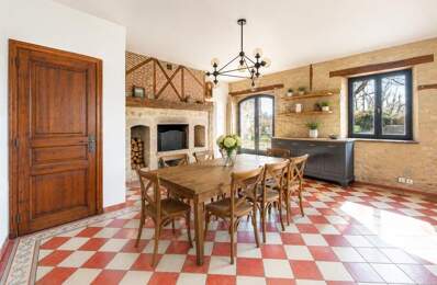 Maison en pierre de 6 pièces principales — photo du bien