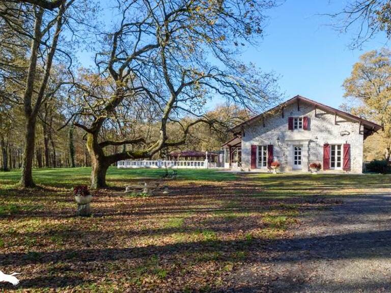 Maison 5 pièces 372 m² — photo 1