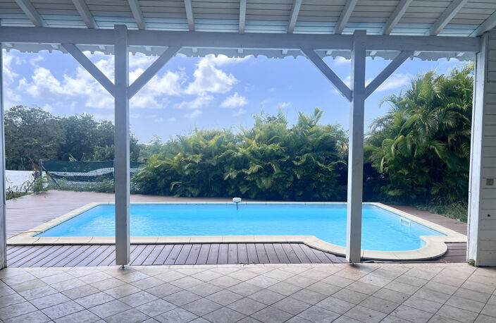 Villa  avec piscine  Quartier résidentiel recherché proche m — photo 4
